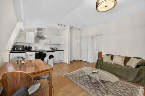 Living Room/Kitchen