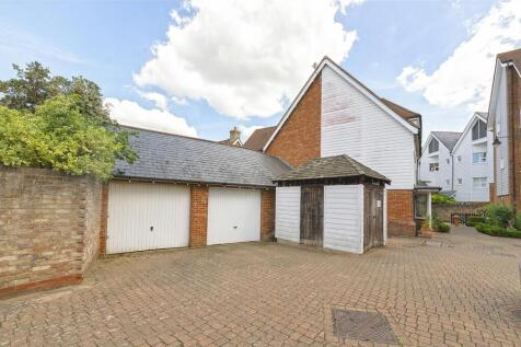 Garage & Parking