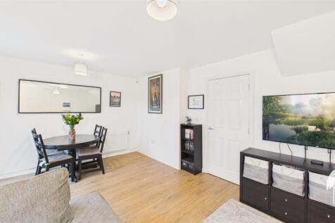 Living & Dining Area