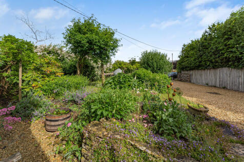 Brookside Cottage-20