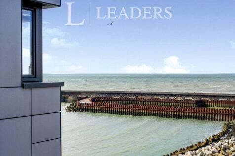 3 Bedroom Flat in BN2 5ZF