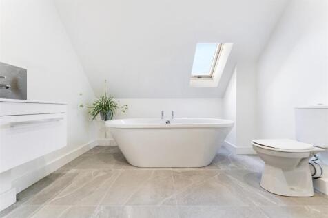 6 Lark Hill Court-11.jpg