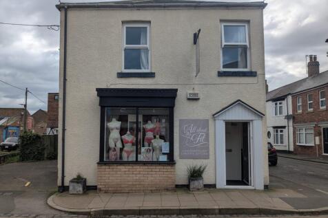 Retail Property (high street) to rent in guisborough