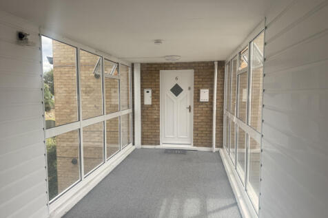 3 Bedroom Flat for Sale