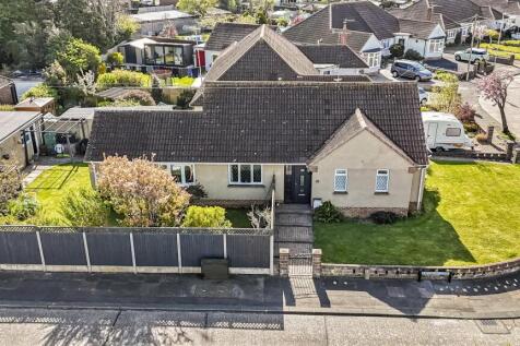 8 Rothesay Close 004.JPG