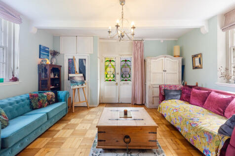 A19 - Devington P...