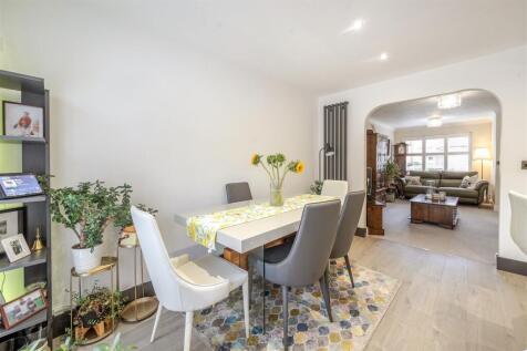 11 Herbert Gardens, Towcester