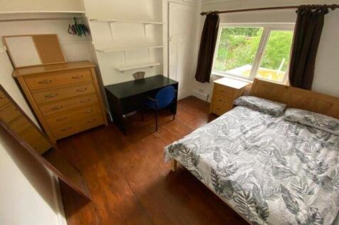 clifton-gardens-ct2-8dr-921739