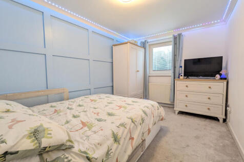 PXL_20251127_111642673.MP~2