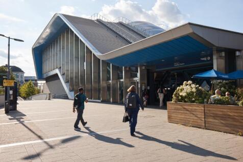 Reading Station