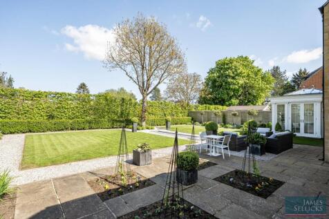 Beautifully landscaped and private rear gardens