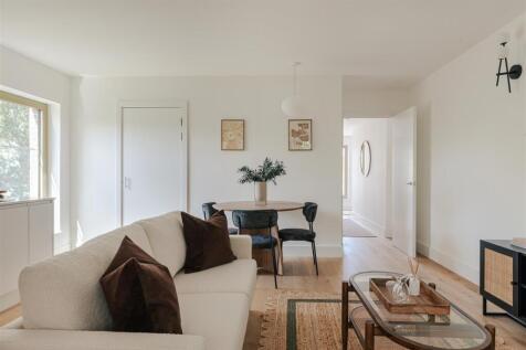 The Sidings Apt 16-8.jpg