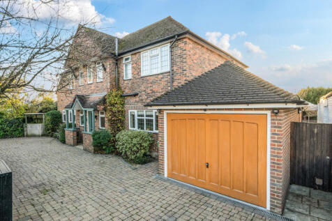 1381989-1-691b6f3...