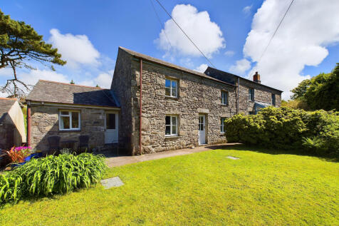 4 Bedroom Detached Farmhouse for Sale