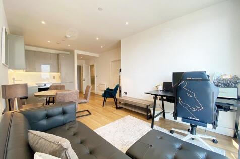 ***AVAILABLE 7th August 2026*** Well presented this modernly designed 1 Bed apartment at TIMBERYARD by Galliard.