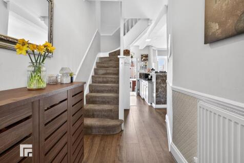 ENTRANCE PORCH