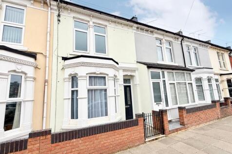 3 Bedroom Terraced in PO2 7JU