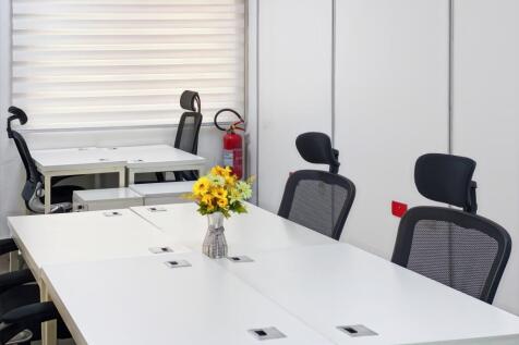 Office to rent in shipley