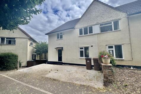3 Bedroom House in NG3 2LP