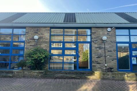 Office to rent in elland