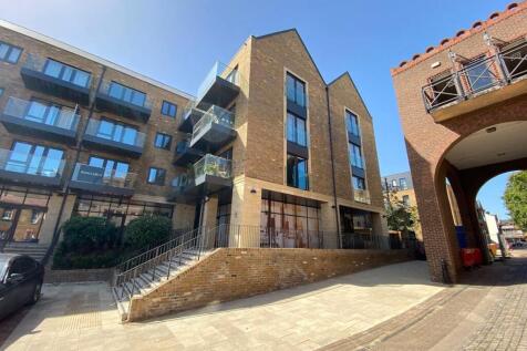 Unit 1 Lion Wharf - Old Isleworth (1).jpg