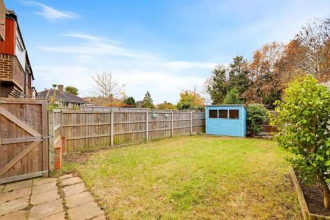 02-af80JHPropWorld - 82 Meadowview Road - 22-mediu