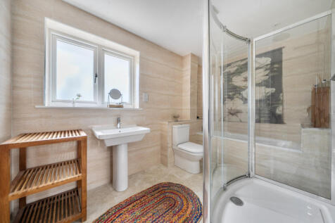 1347360-19-68c025...