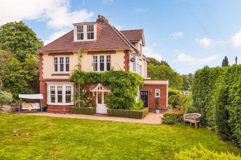 Side View Eldon Lodge