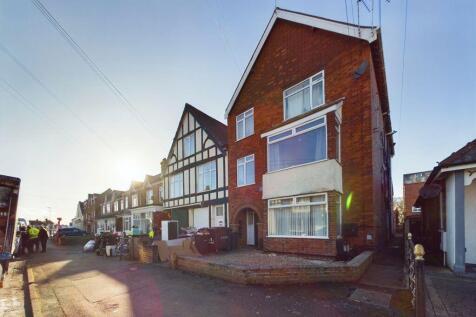 1 Bedroom Flat in PE25 3EX