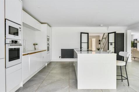 2 THE RUSSETTS - TN377FA (10).jpg