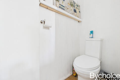 CAM05454G0-PR0072-STILL001