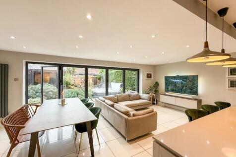 Dining Kitchen/Family Room