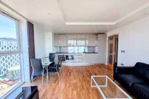 ** Zero Deposit Guarantee Available **
Available NOW! Bridgfords are proud to present this 2 bed, 2 bathroom home in the Quays with a beautiful balcony and allocated parking.