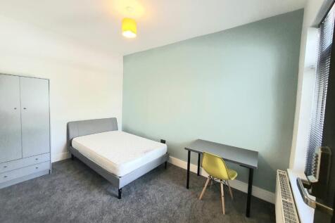 1 Bedroom House in WA1 3PX