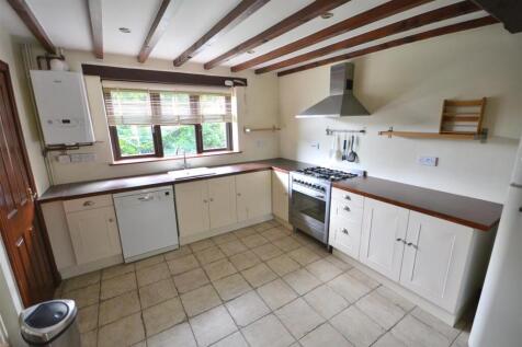 Kitchen #.JPG