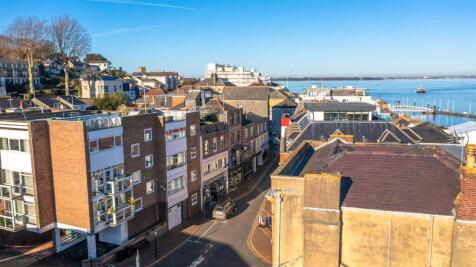 Benzie - A Cowes institution with accommodation