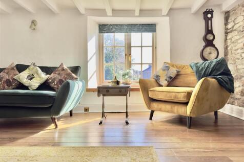 LIVING ROOM DETAIL.jpeg