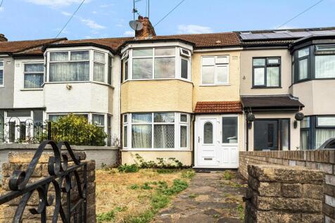 3 bed terraced house for sale Broadlands Avenue,