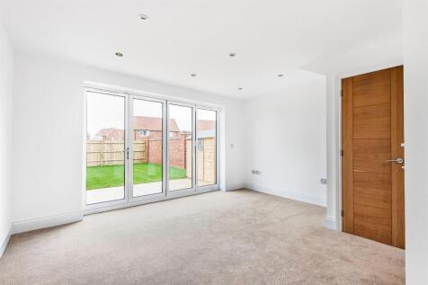 10 Lansdowne View LR.jpg