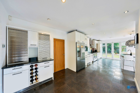 Kitchen / Dining / Living Area