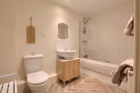 bathroom.jpeg