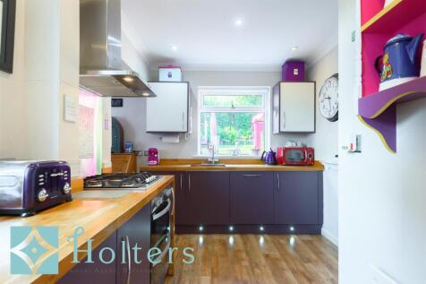 23 Underhill Crescent, Knighton-14.jpg