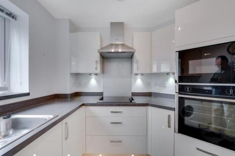 15-f38086133-AP-MCS-7 Edward Place-14-medium.jpg