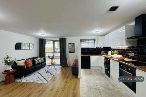 1 Bedroom Flat in M11 3LN