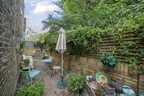 1316413-11-685acd...