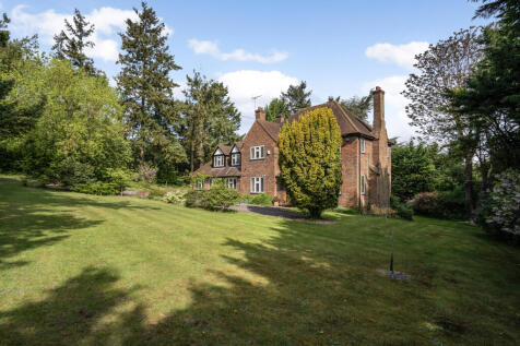 Front Garden and Elevation