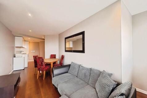 A beautifully presented two-bedroom furnished apartment with allocated parking, situated on the 16th floor of the iconic Bridgewater Place. This property features two bedrooms, two modern bathrooms, a