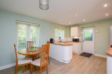 KITCHEN DINING