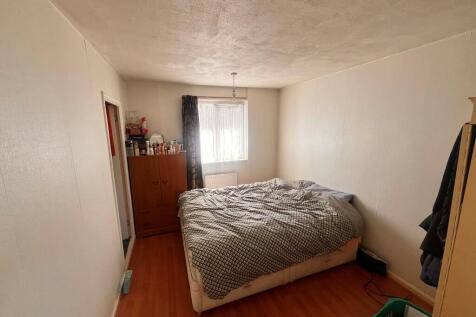 bedrooom 1