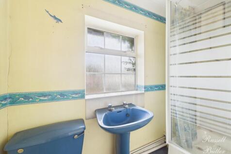 CAM02127G0-PR0326-STILL021